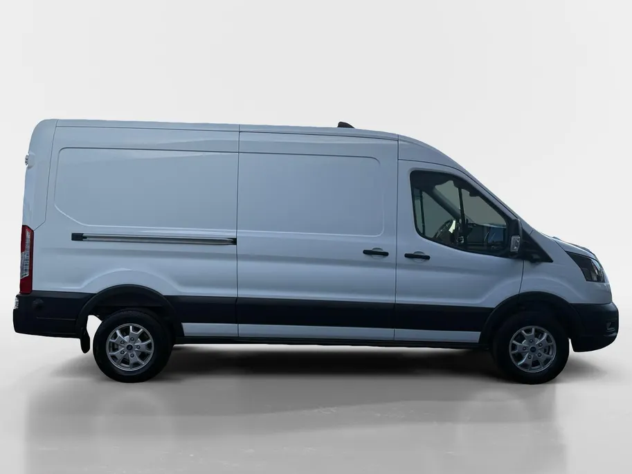 Ford E-Transit 350 L3H2 Trend 68 kWh | Volledig elektrisch | Driver assistance pack Ultimate | Navigatie | Parkeersensoren V+A | 16' Lichtmetalen velgen |