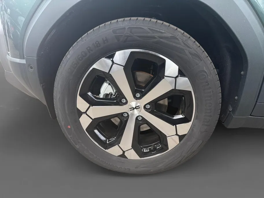 Dacia Duster 1.6 Hybrid 140 Journey NAVIGATIE AIRCO 360CAMERA CRUISE CONTROLE APPLE CARPLAY ANDROID AUTO HOGE INSTAP LET OP IS EEN DEMO VRAAG NAAR DE KMSTAND