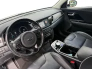Kia e-Niro ExecutiveLine 64 kWh | Cruise Control | Climate Control | Camera | Navigatie | Stoelverwarming | Stoelventilatie | Stuurverwarming |