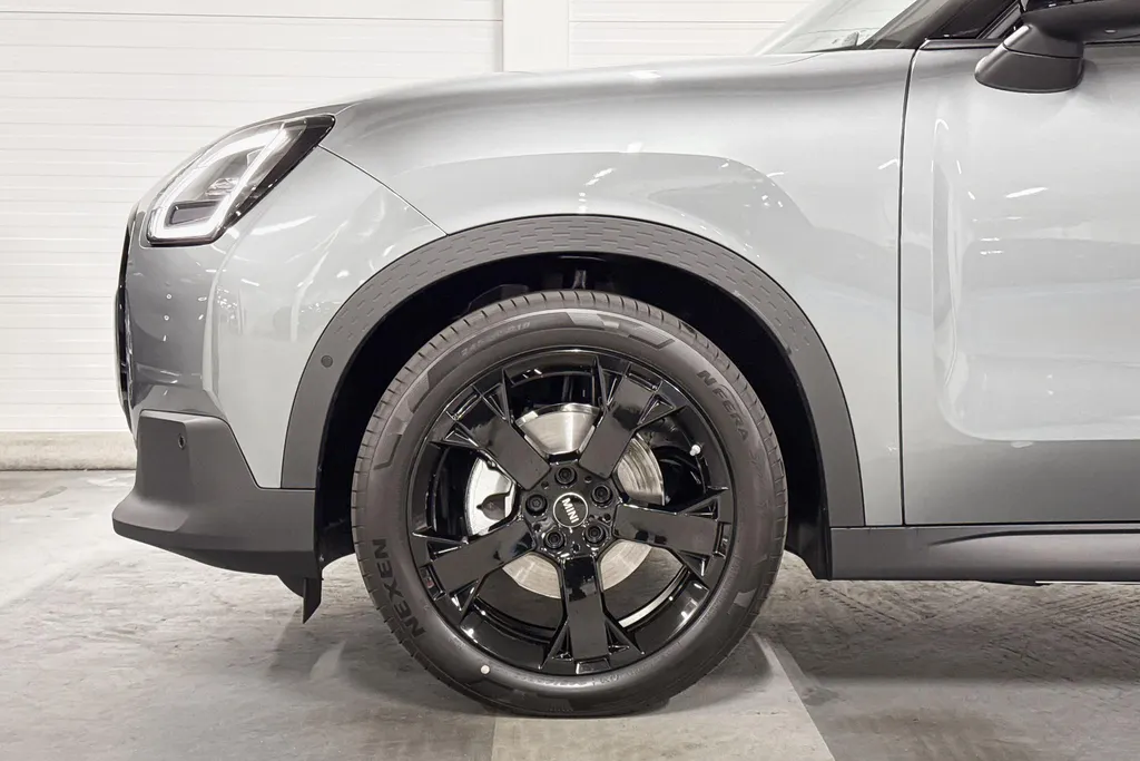 MINI Countryman Electric E John Cooper Works M