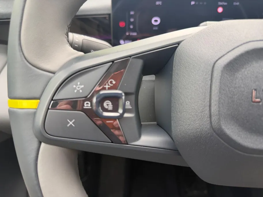 Lynk & Co 02 More 66 kWh 360 Camera | Panodak | Addaptive cruise control | Stuur + stoelverwarming | Rest fabrieksgarantie