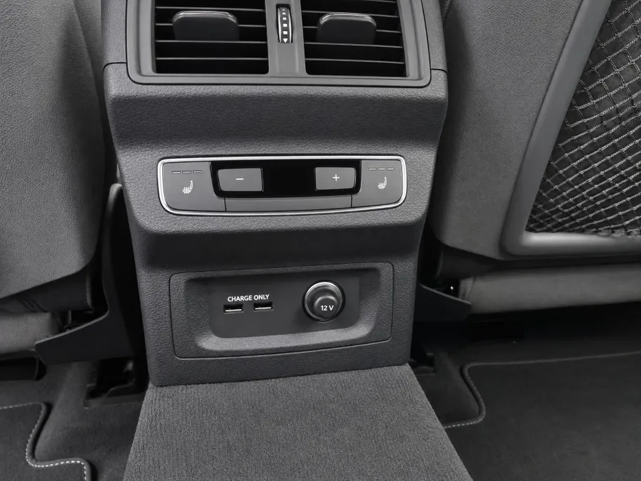 Audi Q5 Sportback 50 TFSI e 299pk S edition Competition · Panoramadak · 360 gr. Camera · Bang & Olufsen · Luchtvering · Apple/Android Car Play · Stoel+achterbank verwarmd · 20'' velgen · Garantie t/m 07-02-2028 of 100.000km