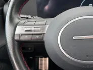Hyundai Kona 1.6 GDI HEV N Line | Navigatie| Stoelverwarming/koeling |Elektrisch verstelbare stoelen met gegeugen| Elektrische achterklep| 360 graden camera|