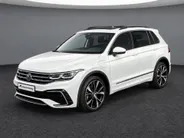 Volkswagen Tiguan 1.4 TSI 245pk DSG eHybrid R-Line Business+ · Panoramadak · Camera · Wegklapbare Trekhaak · Apple/Android Car Play · 20'' Inch · Dodehoeksensor · Stoelverwarming ·