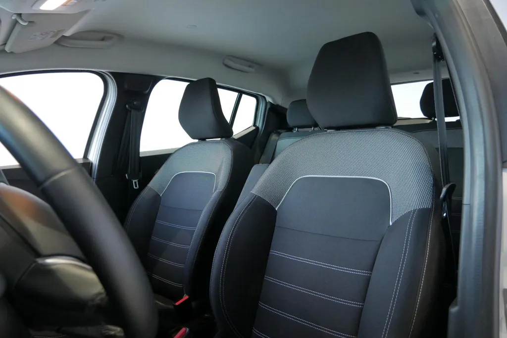 Dacia Sandero 1.0 TCe 90 Journey *Navi via Carplay*Camera*Climate Control*Parkeersensoren*Keyless Entry*Zeer nette auto!