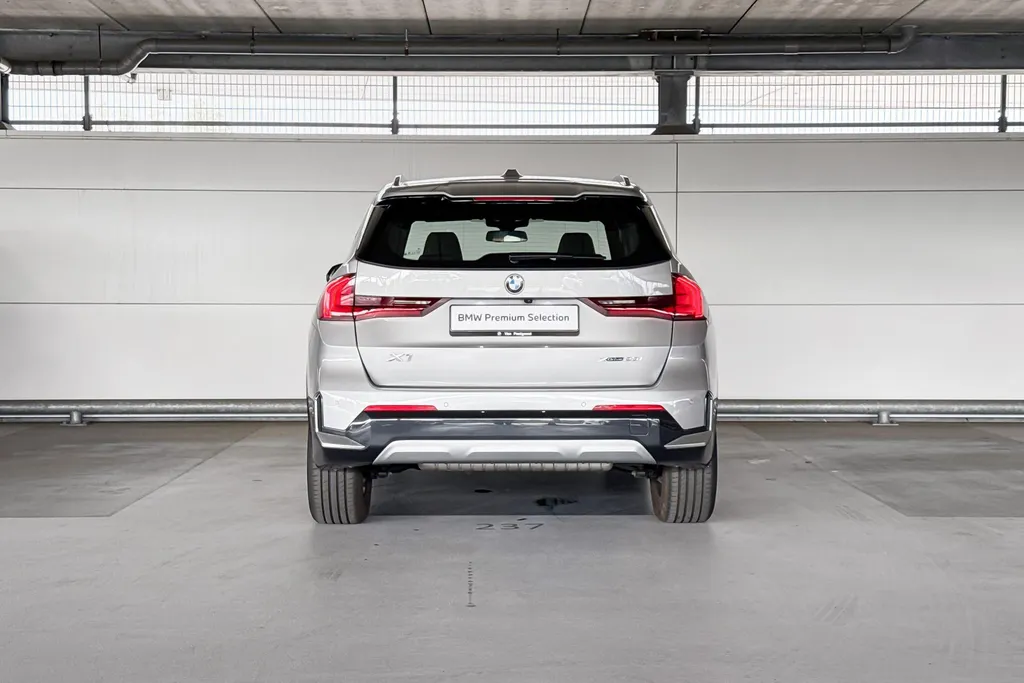 BMW X1 xDrive23i