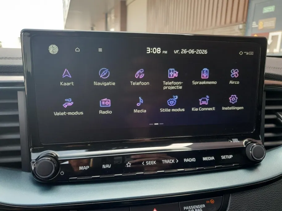 Kia Ceed 1.0T Design Edition | Stoel en stuurverwarming | Dodehoek detectie | Navigatie | Camera | Apple carplay / Android Auto | JBL sound system |