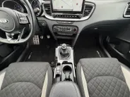 Kia Ceed Sportswagon 1.0 T-GDi GT-Line Business Edition | *1E EIGENAAR | FABRIEKSGARANTIE | APPLE CARPLAY/ ANDROID AUTO | JBL SOUND | STOF/LEDER | NAVI | CAMERA | LMV | ETC…