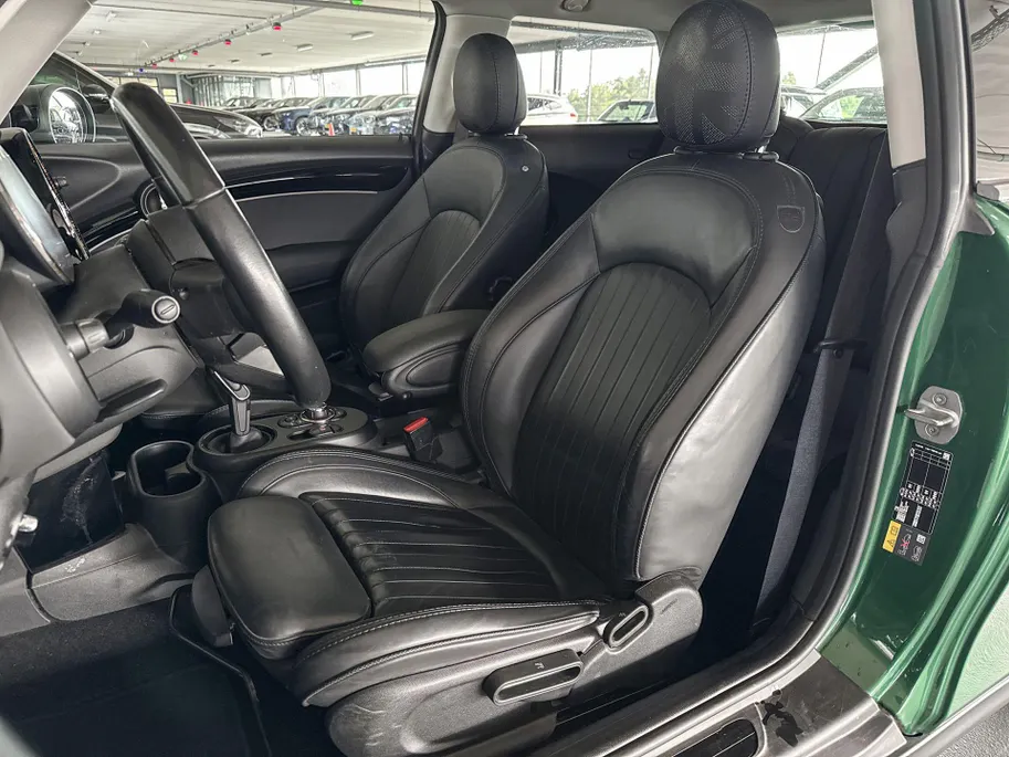 MINI Cooper 3-deurs Electric Yours 33 kWh