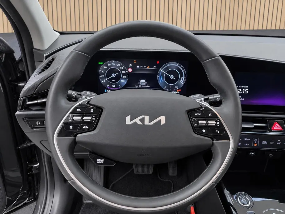 Kia Niro EV DynamicLine 64.8 kWh 100% SOH | Navigatie | Climate control | ACC | Achteruitrijcamera |