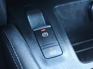 Nissan QASHQAI 1.2 Tekna | Trekhaak | 360 Camera | Pano dak | Stoel-/voorruitverwarming | Dodehoek detectie | Elek. stoelverstelling | Clima | 19' LM | 1e eigenaar |