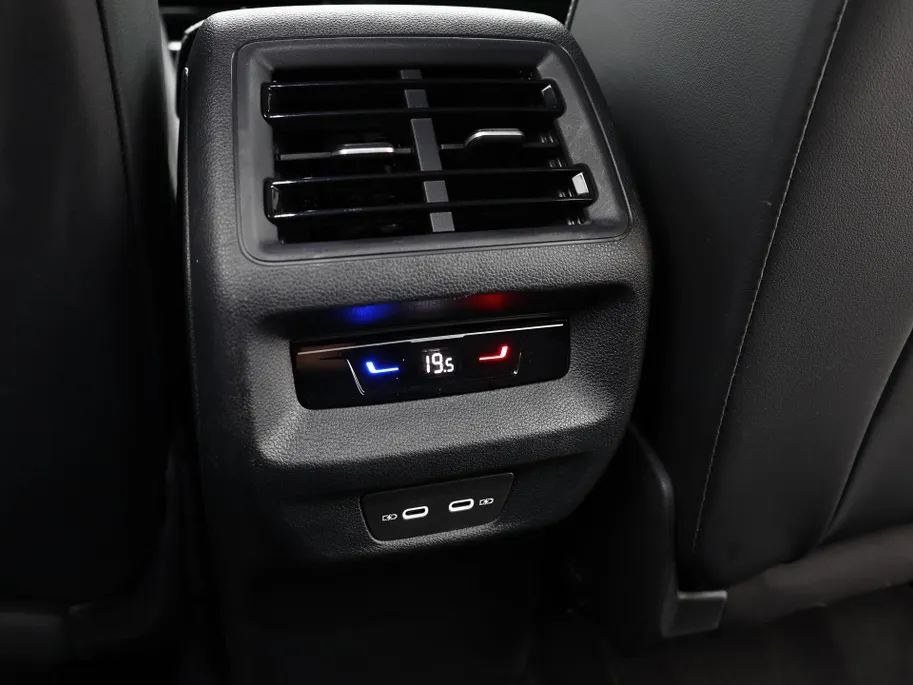 Volkswagen Tiguan 1.5 eHybrid 204pk DSG R-Line Edition · Trekhaak · 360 Camera ·  Matrix LED · Stuur- & Stoelverwarming · Garantie t/m 18-09-2030 of 100.000km