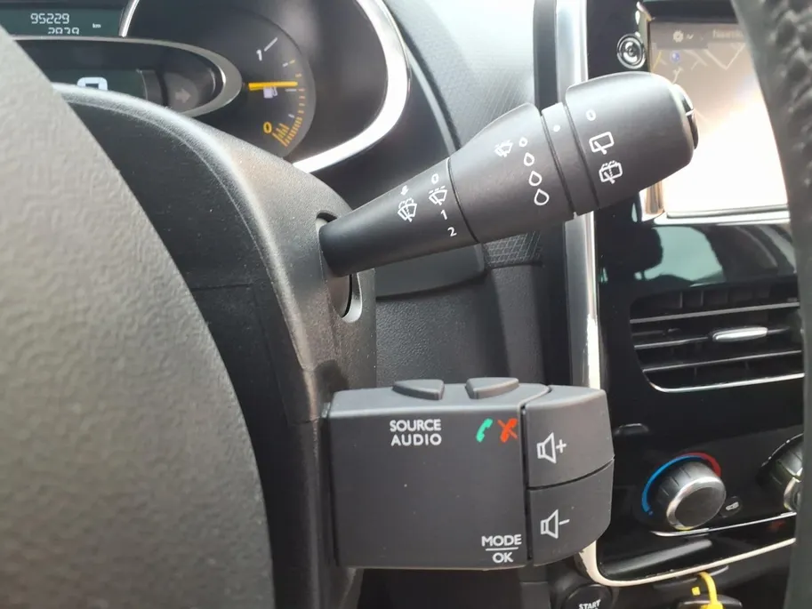 Renault Clio Estate 0.9 TCe Night&Day Navigatie | Airco | 1 jaar Garantie