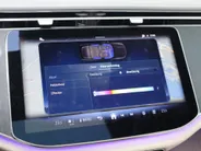 Mercedes-Benz E-Klasse Estate 300 e Exclusive Line l Trekhaak l Panoramadak l stoelverwarming l Leder