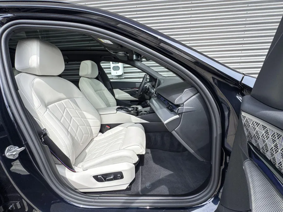 BMW 5 Serie Touring 550e xDrive