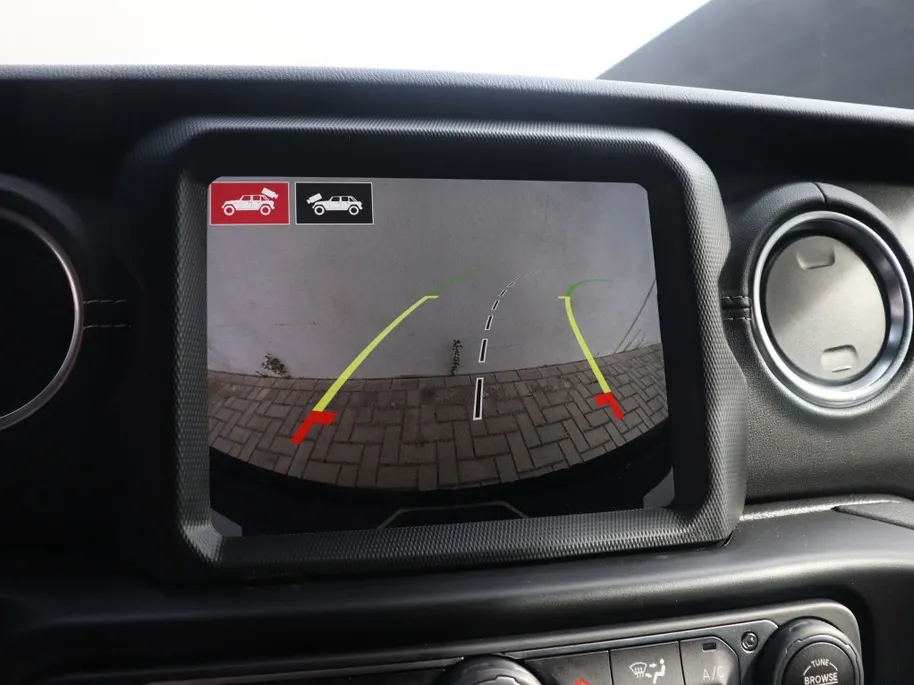 Jeep Wrangler Unlimited 4xe 380 PK Sahara | Leder | Camera | Navi | Carplay | 20'