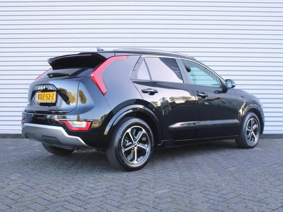 Kia Niro 1.6 GDi Hybrid DynamicPlusLine | Schuif-/kanteldak | Stuur-/stoelverwarming | Cruise adapt. | Camera | HUD | LED | Clima | 16' LM | Navi |