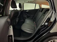 Ford Focus Wagon 1.5 EcoBoost Vignale | 182 PK | Trekhaak afneembaar | Winter Pack | Family Pack | Comfort Pack | Parking Pack |