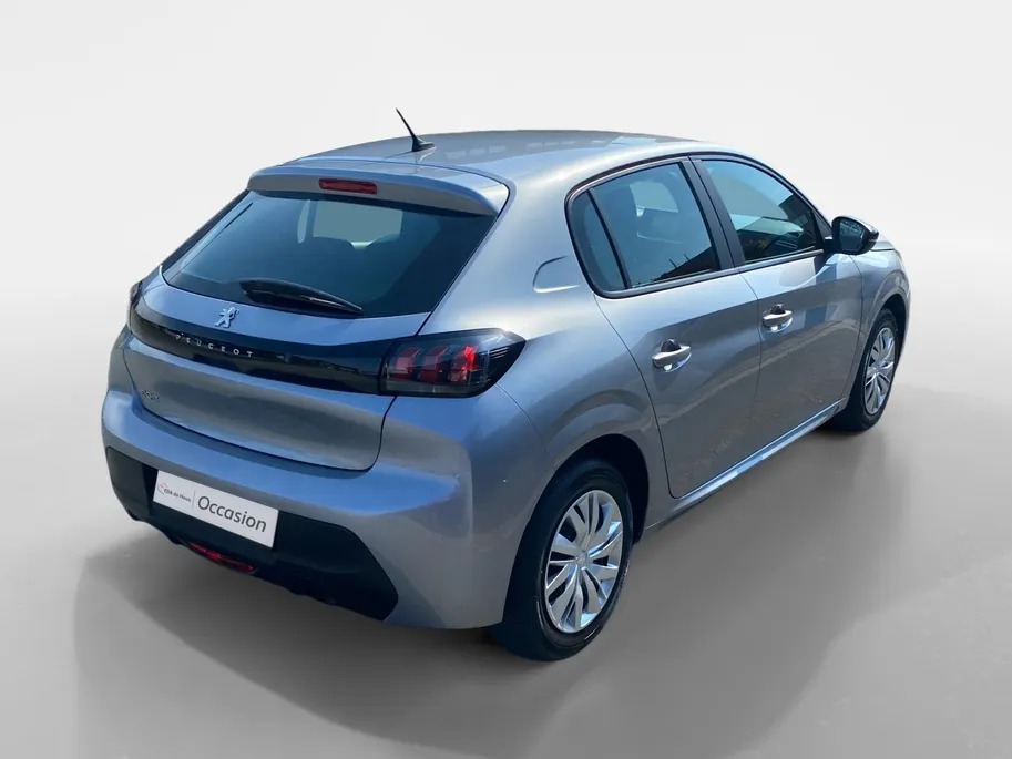 Peugeot 208 1.2 PureTech Active NL auto | navigatie | Apple CarPlay / Android-Auto | cruise control | etc.