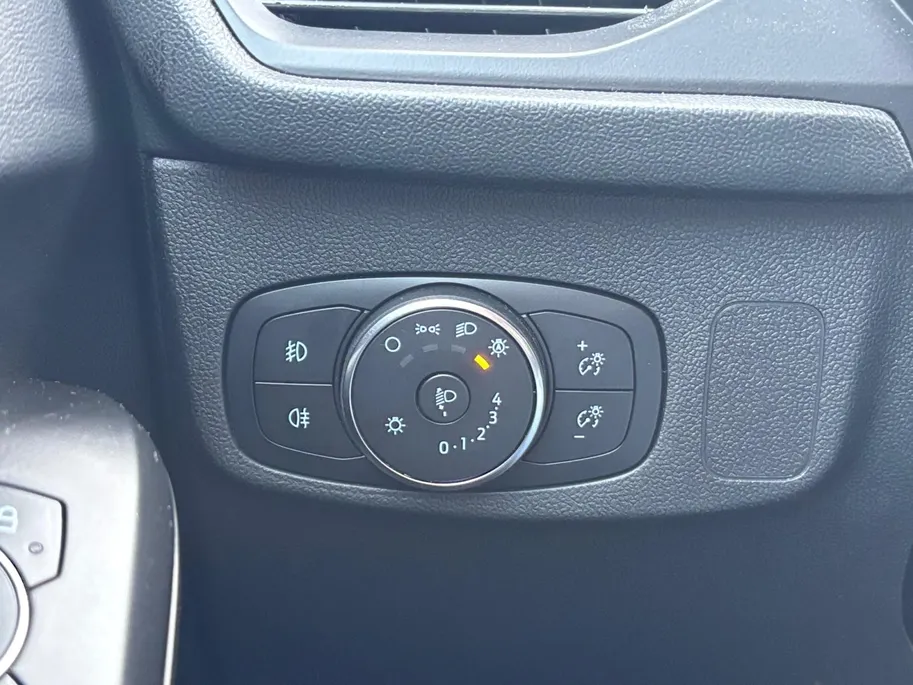 Ford Focus Wagon 1.0 EcoBoost Hybrid ST Line | Winterpack | Apple Carplay/Android Auto | Parkeersensoren | Cruise Control | Climate Control |