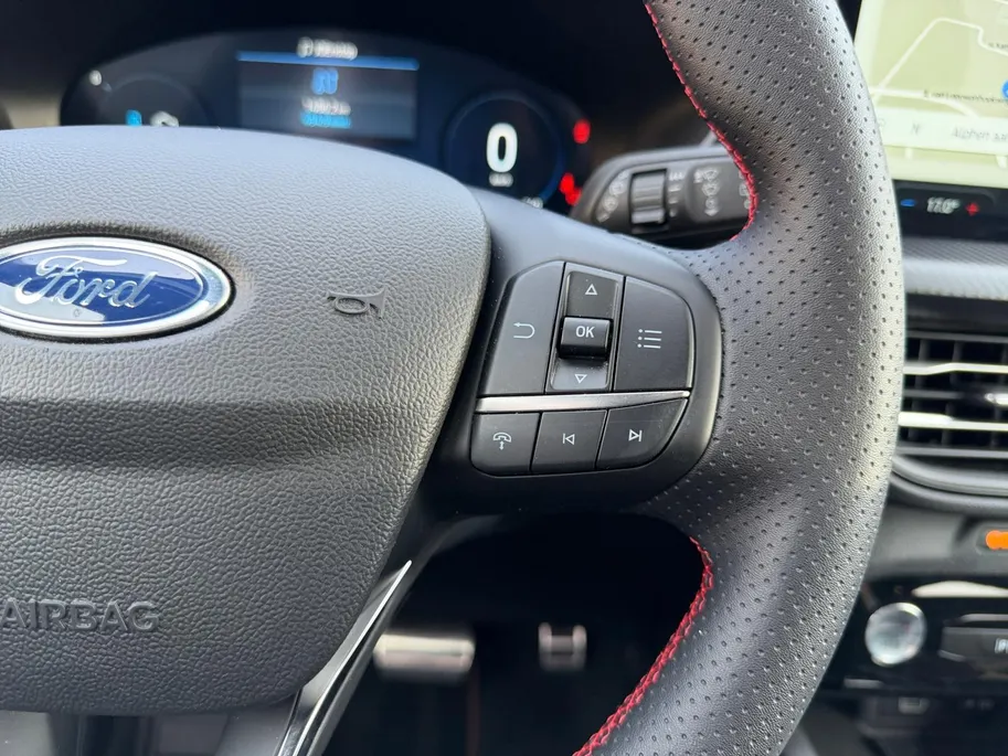 Ford Kuga 2.5 PHEV ST-Line X | Dealer Onderhouden | Garantie tot 11-02-2028 | Pano Dak | 360 Graden Camera | Adapt. Cruise Control | BLISS | Winter Pakket | B&O Audio | Electrische Achterklep