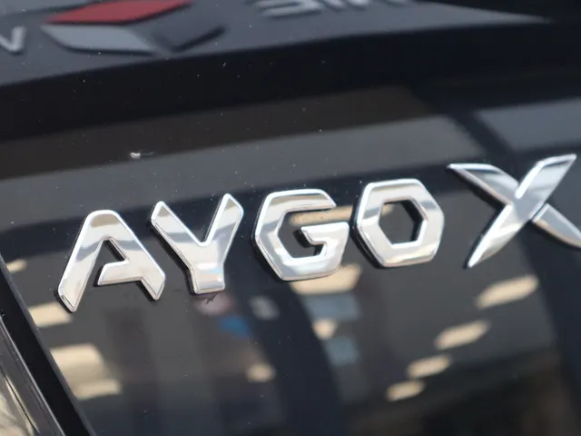 Toyota Aygo X Hybrid 115 pulse Bi-Tone | Easy Pack VERKOCHT