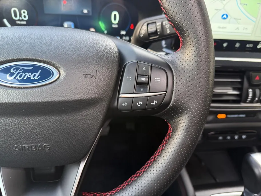 Ford Focus Wagon 1.0 EcoBoost Hybrid ST Line X | Winter Pack | Driver Assistance Pack | Panormadak | Apple Carplay & Android Auto | Navigatiesysteem |