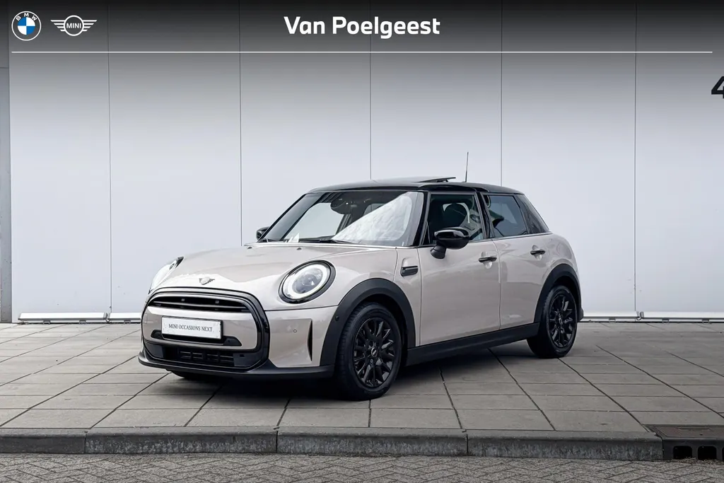 MINI Cooper 5-deurs 1.5 Cooper Camden Plus Edition