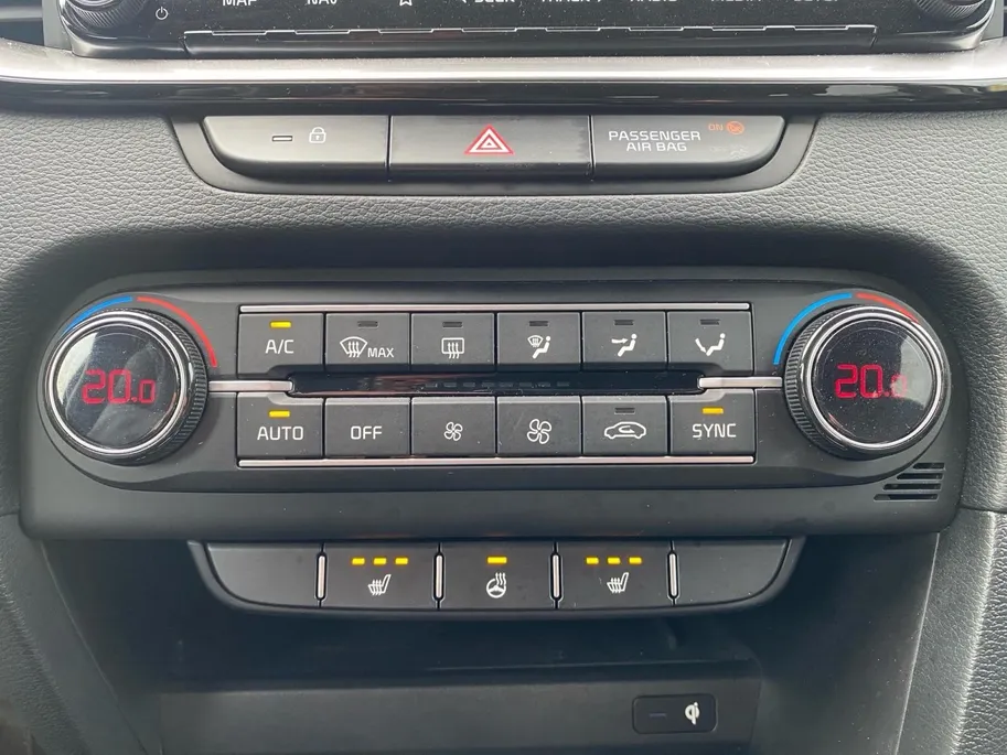 Kia Ceed Sportswagon 1.5T DynamicPlusLine | Automaat | Stoel + stuur verwarming | Navigatie | Climate control | Elektrische achterklep