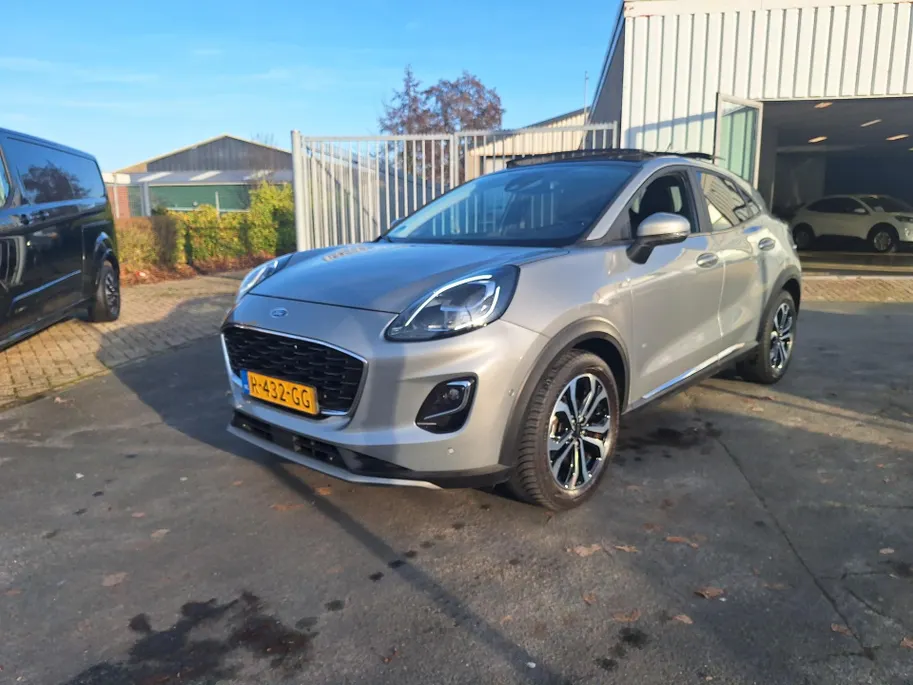 Ford Puma 1.0 EcoBoost Hybrid 125 pk Titanium Navigatie Apple Carplay/Android Auto - Achteruitrijcamera - Panoramadak - 17inch LM velgen