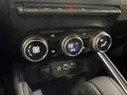 Renault Clio 145PK E-Tech Full Hybrid Techno Automaat | Digital Cockpit | 9,3' Navi | Climate Control | Apple CarPlay/Android Auto | Camera | Cruise Control | Armsteun | Lichtmetalen Velgen |