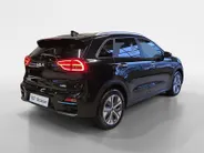Kia e-Niro DynamicPlusLine 64 kWh | 1e Eigenaar | Accu 100% | Dealer onderhouden | Cruise Control Adaptief | Schuif/Kantel dak | Stoelverwarming | Apple Carplay/Android Auto | Camera | Fabrieksgarantie | NAP