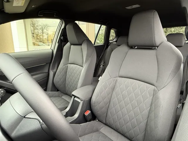 Toyota Corolla Cross Hybrid 140 Dynamic | Elek achterklep | Stoel/stuur verwarming