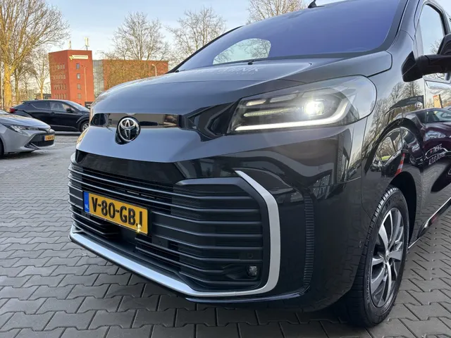 Toyota ProAce Electric Worker Professional 75 kWh | Betimmering | Lm Velgen