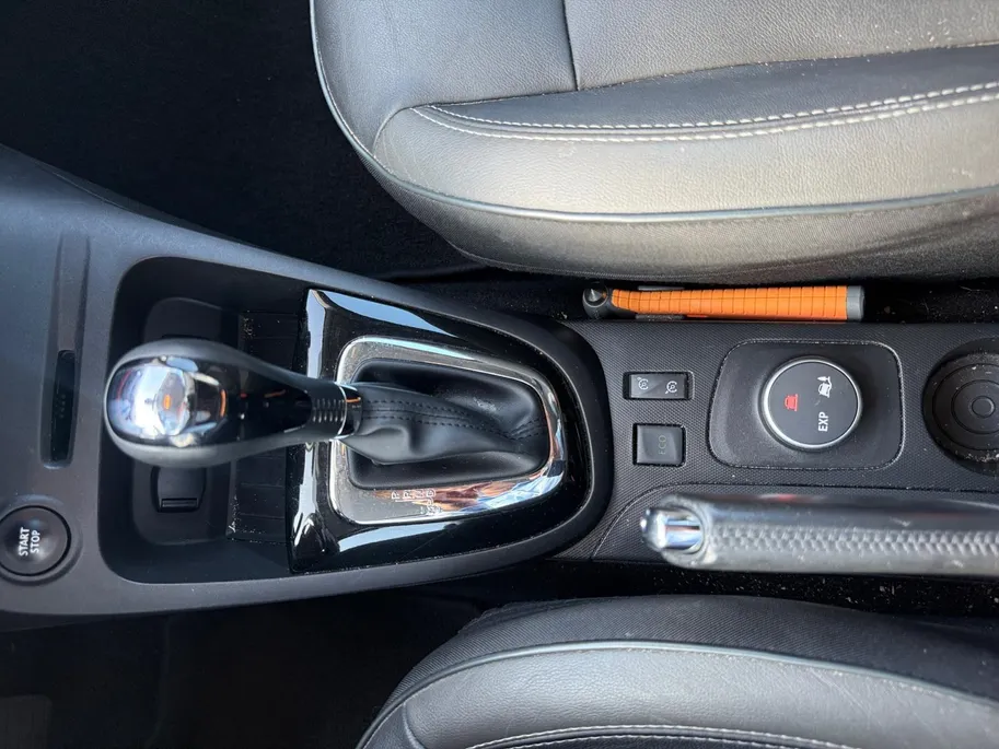 Renault Captur 1.2 TCe Xmod Automaat | Achteruitrijcamera | Climate Control | Cruise Control | 17' inch velgen | 12 maanden garantie |