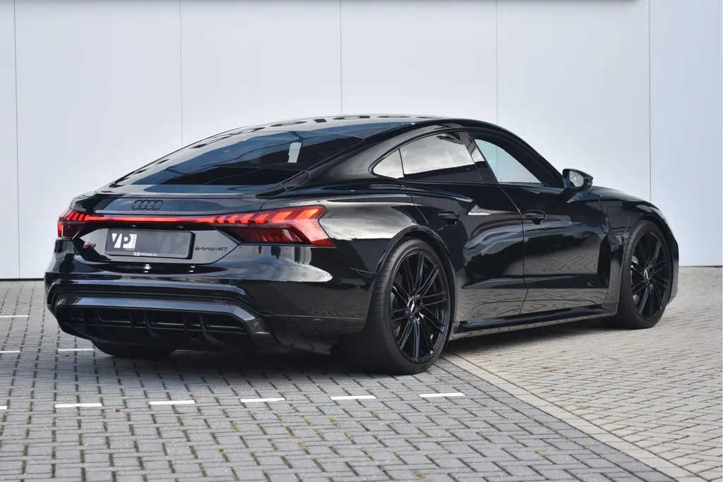Audi e-tron GT RS