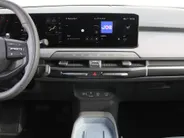 Kia EV3 Plus Advanced 81.4 kWh | Stuur/stoelverwarming | Schuifdak | Camera | Elek. stoelverstelling | 19' LM | Dodehoek detectie | Clima | LED |