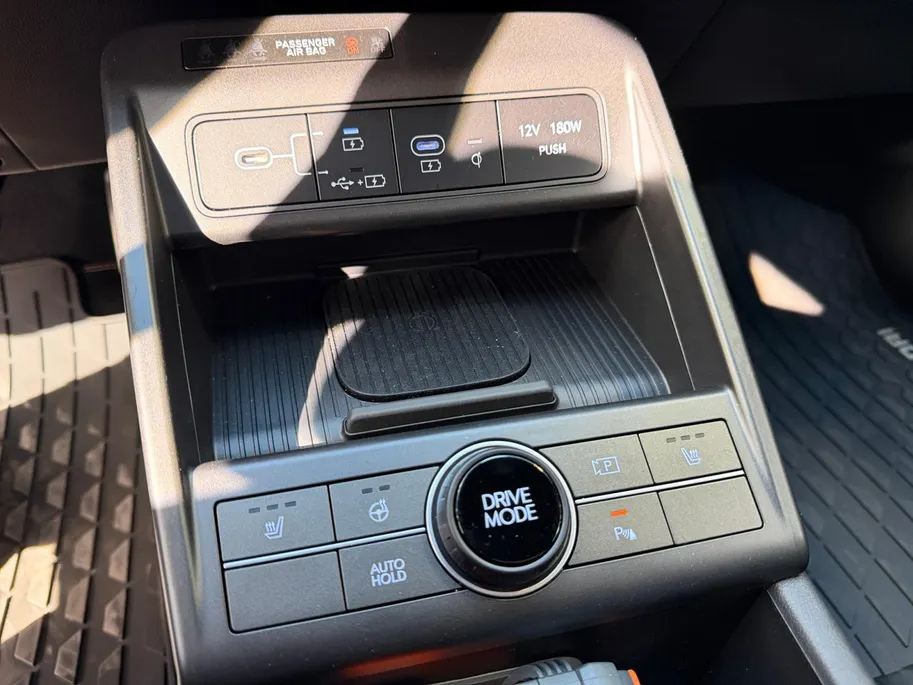 Hyundai Kona Electric N Line Business 64.8 kWh | Demo | Stoelverwarming | Navigatie | Apple CarPlay & Android Auto | 510 km rijbereik |
