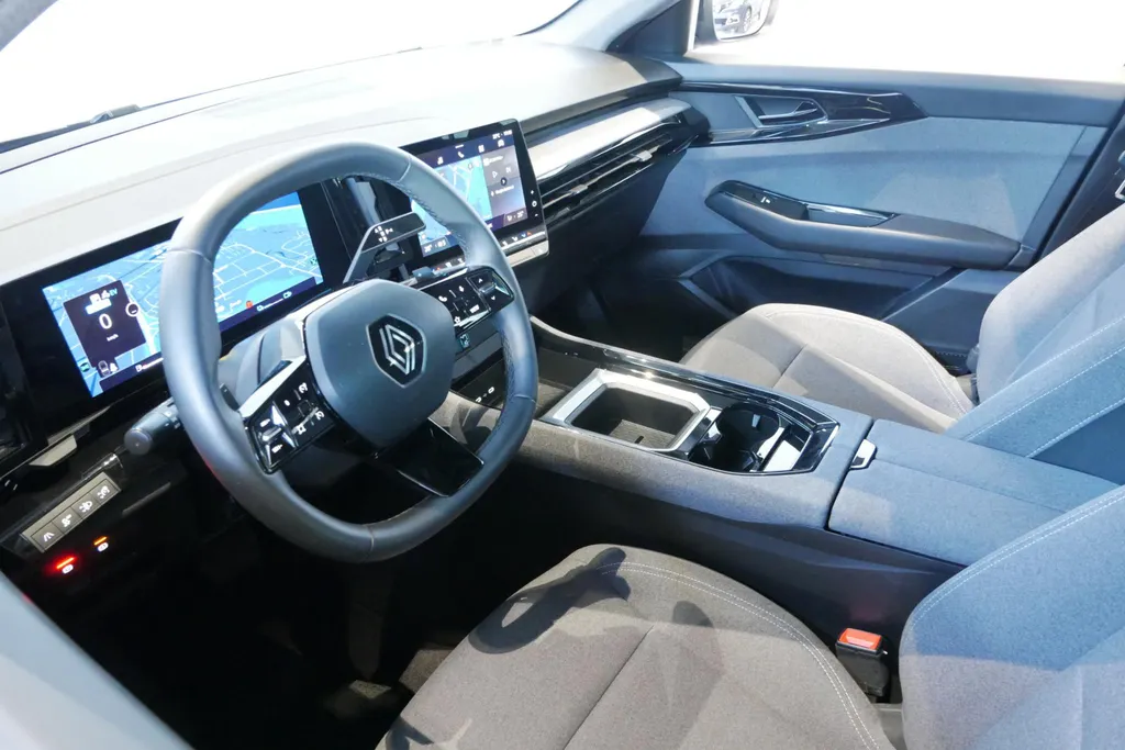 Renault Austral 1.2 E-Tech full hybrid 200 evolution *Automaat*Navi+Camera*Climate*Parkeersensoren*LM.Velgen*ETC..