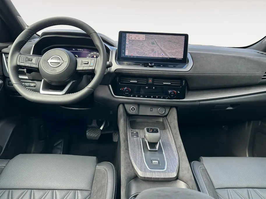 Nissan QASHQAI 1.3 MHEV Xtronic Tekna Plus | NISSAN MORE 10 Jaar garantie | €6000,- korting inclusief inruilpremie | Meest uitgebreide uitvoering | Andrioid/Apple Carplay | 360graden camera's | Stoel-/ Stuur-/ Voorruitverwarming | Panoramadak |