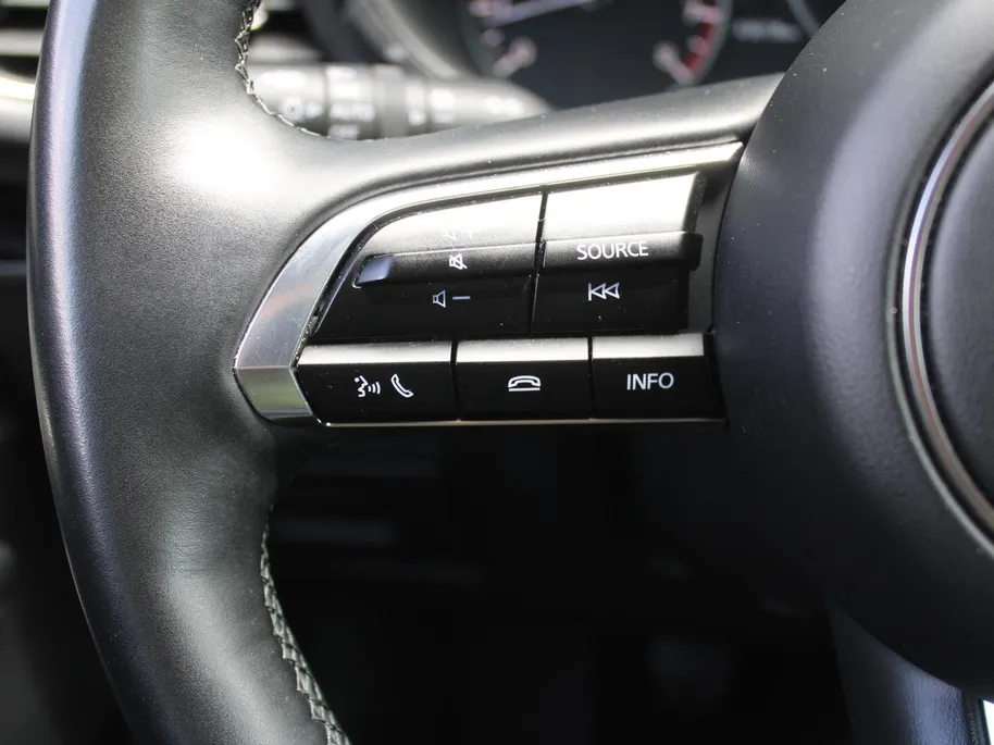 Mazda 3 2.0 e-SkyActiv-X M Hybrid 6MT 186PK Exclusive-line | Leder | Heads-Up Display | Keyless | Bose Audio | 360° Camera | Elek. stoelverstelling + geheugen | Navi |