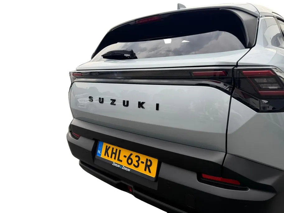 Suzuki e Vitara Select 61 kWh | Demo | Direct Rijden | Ook nieuw te bestellen | Stuur/Stoelverwaming | Camera | Navigatie | Apple Carplay | Android Auto |