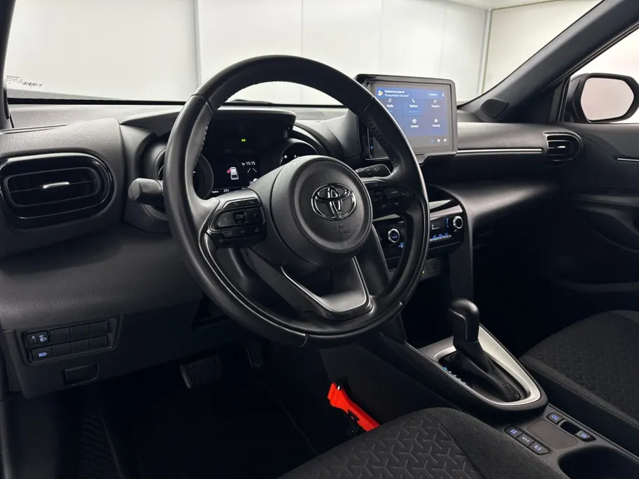 Toyota Yaris Cross 1.5 Hybrid Dynamic | Navigatie | 17'' L.M. Velgen | Adaptieve Cruise Control