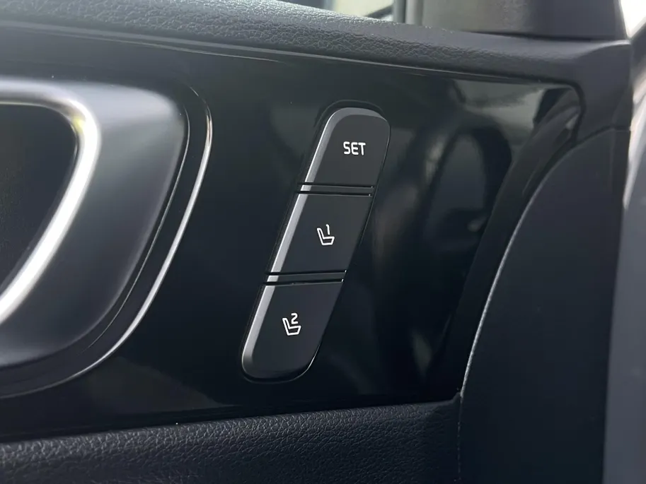 Kia Ceed 1.4 T-GDi ExecutiveLine | Trekhaak | Navi | Clima | Camera | JBL | Cruise Control