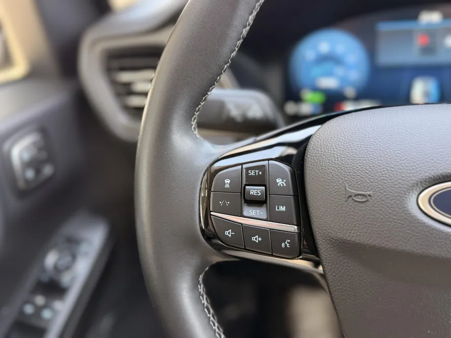 Ford Kuga 2.5 PHEV Active X DRIVER ASSISTANCE PACK I WINTER PACK I ELEK TREKHAAK I HUD I APPLE CARPLAY / ANDROID AUTO