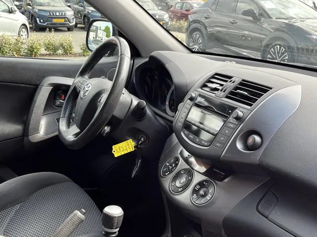 Toyota RAV4 2.0 VVTi Dynamic 2WD | Trekhaak