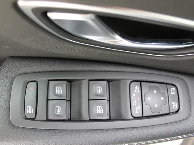 Renault Scénic 1.3 TCe Intens | automaat | navigatie | achteruitrijcamera