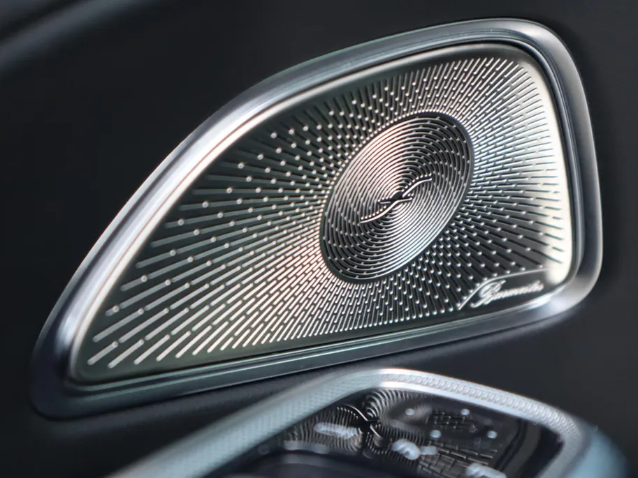 Mercedes-Benz E-Klasse 300 e 4MATIC Exclusive Line l Nightpakket l Memory l Digital light