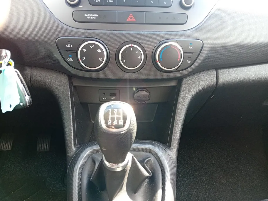 Hyundai i10 1.0i Comfort | Airco | Cruise Control | Bluetooth | Incl. 12 maanden garantie, APK, Onderhoudsbeurt etc. Premiumpakket gratis! |