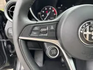 Alfa Romeo Giulia 2.0T B-Tech | 200PK | 19 INCH | AD.CRUISE | CAMERA | STOEL & STUURVERWARMING | CARPLAY |